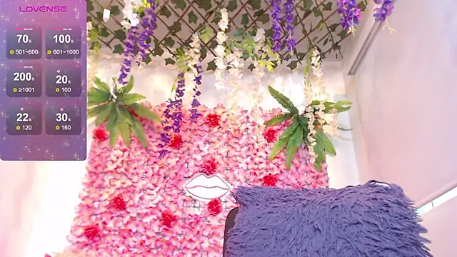 BLONDE SEXYHOT online show from March 2026 04:46:01 PM