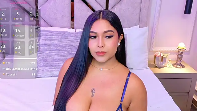 Kendall-Moll online show from November 2025 02:24:01 AM