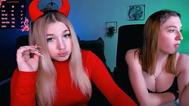 juli kisss online show from February 2025 08:21:01 PM