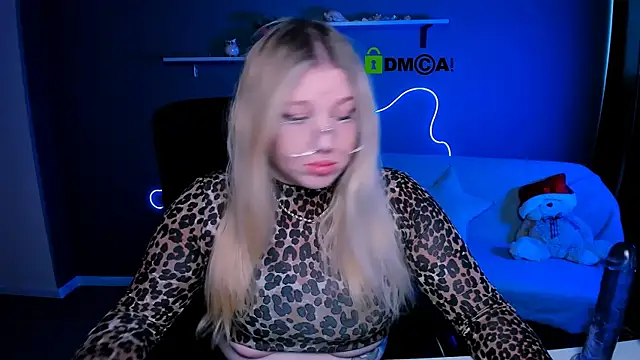 juli kisss online show from March 2025 09:40:01 AM