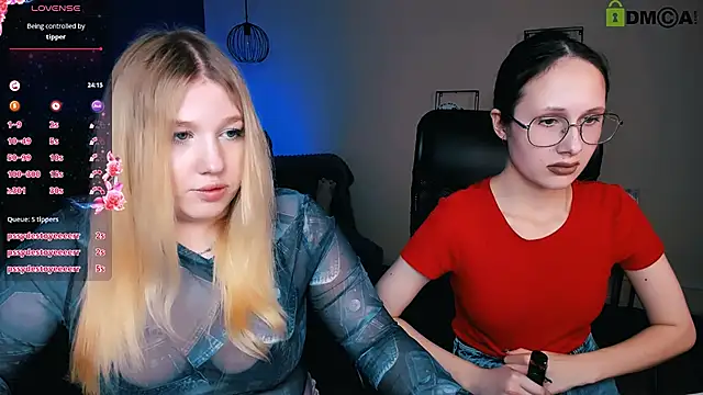 juli kisss online show from March 2025 10:39:02 PM