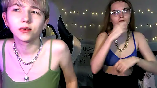 velvetvalkyries online show from March 2025 06:04:02 PM