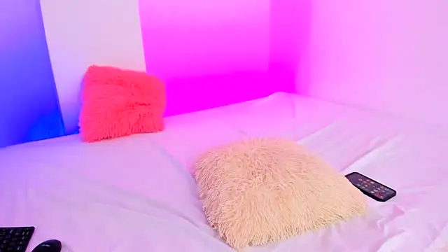 sasha fox00 online show from March 2026 09:05:01 AM