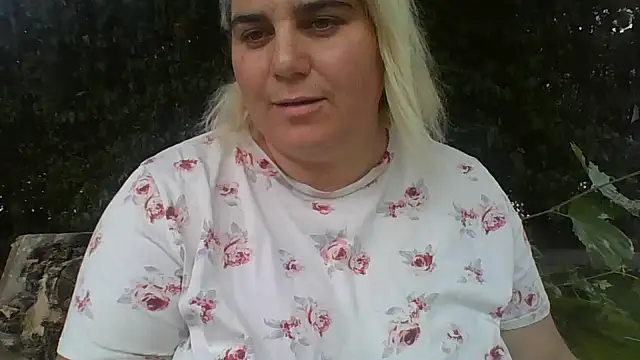 Snapshot of IvannaMystique chatting on July 2026 05:04:02 PM IvannaMystique online show from July 2026 05:04:02 PM