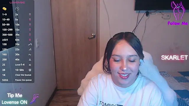 Skarlet Adams28 online show from October 2025 08:40:02 PM