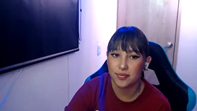 Snapshot of Skarlet_Adams28 chatting on June 2026 01:11:01 AM Skarlet Adams28 online show from June 2026 01:11:01 AM