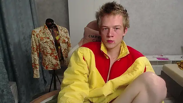 Snapshot of sweetserenity5 chatting on February 2025 11:42:01 PM sweetserenity5 online show from February 2025 11:42:01 PM