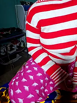 Snapshot of hotbaby_5 chatting on January 2025 01:53:01 AM hotbaby 5 online show from January 2025 01:53:01 AM