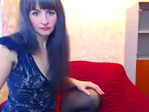 Snapshot of EvaLive1133 chatting on February 2025 09:43:01 AM EvaLive1133 online show from February 2025 09:43:01 AM