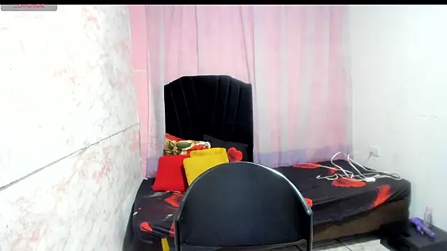 Snapshot of Brunette_sasha chatting on June 2026 01:13:01 PM Brunette sasha online show from June 2026 01:13:01 PM