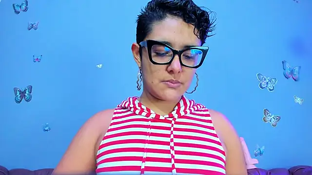 Kaira mosse online show from September 2025 01:56:01 PM