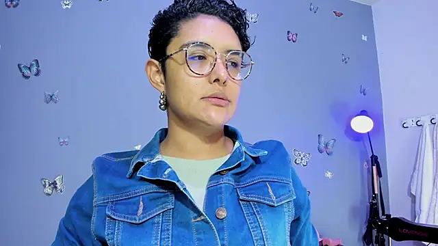 Kaira mosse online show from November 2025 11:09:02 AM