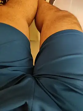 Akhil3290 online show from October 2025 09:20:01 AM