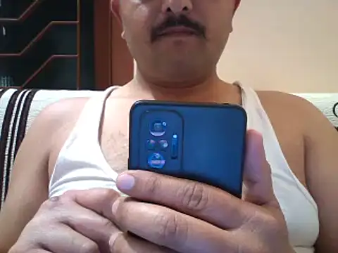 Akhil3290 online show from March 2026 04:44:01 PM