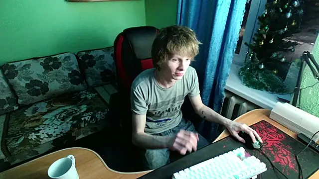 fameboyboo online show from January 2026 01:13:01 PM