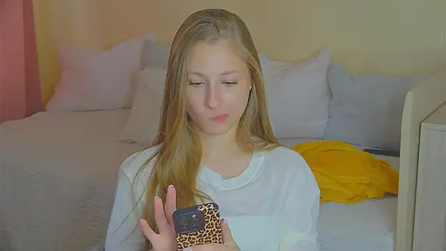 BritneyCruze online show from September 2025 08:25:01 AM