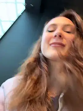 Dina Tease online show from October 2025 12:39:02 PM