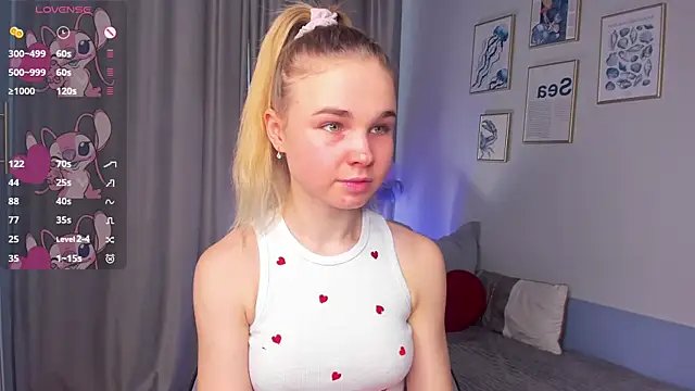 OdetteHarwick online show from December 2025 09:40:01 AM