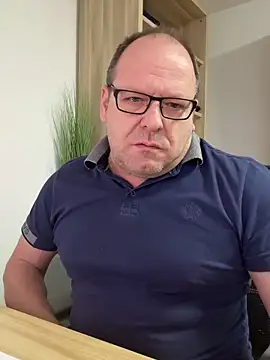 coupleLatinaLovers online show from January 2025 07:37:01 AM