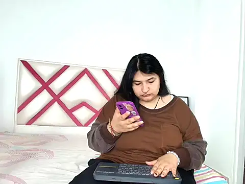  69HONRY online show from September 2025 01:46:01 PM