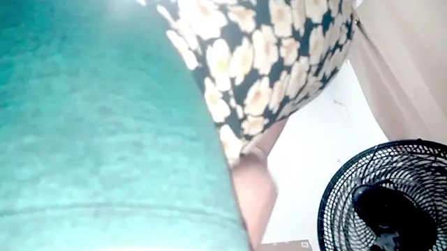 PetiteIvoryQueen19 online show from December 2025 03:15:02 AM