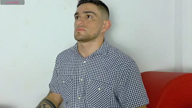 Sexy Alejandro  online show from January 2026 06:42:02 PM