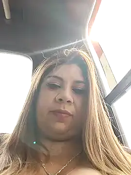 Laura-Hernandez online show from December 2024 06:15:02 PM