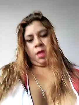 Laura-Hernandez online show from January 2025 03:58:02 PM