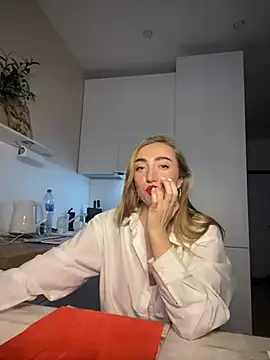 kira proxima 02 online show from February 2025 12:42:01 PM