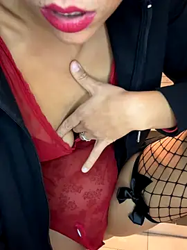 Snapshot of Porcella96 chatting on October 2025 08:07:01 PM Porcella96 online show from October 2025 08:07:01 PM