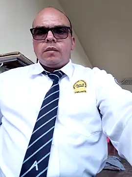 Snapshot of Camilo-31RI chatting on April 2026 08:09:02 PM Camilo-31RI online show from April 2026 08:09:02 PM