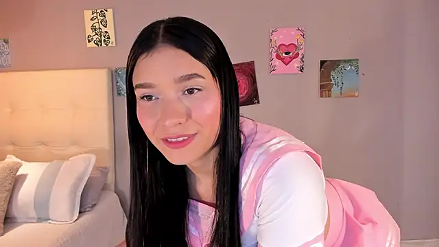 Snapshot of Maia_W10 chatting on May 2026 12:21:01 PM Maia W10 online show from May 2026 12:21:01 PM