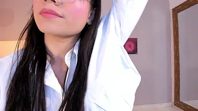 Snapshot of Maia_W10 chatting on May 2026 12:23:01 PM Maia W10 online show from May 2026 12:23:01 PM