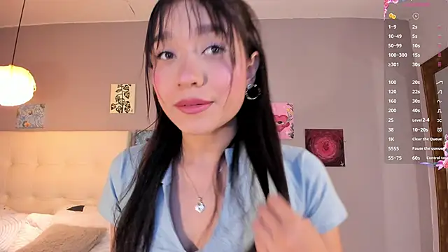 Snapshot of Maia_W10 chatting on May 2026 12:24:01 PM Maia W10 online show from May 2026 12:24:01 PM