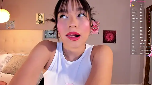 Snapshot of Maia_W10 chatting on June 2026 12:18:02 PM Maia W10 online show from June 2026 12:18:02 PM