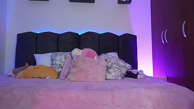 Lilou albrecht online show from March 2026 01:04:02 PM