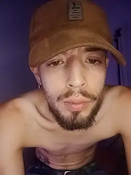 Snapshot of Aaronkiller chatting on July 2026 02:36:01 AM Aaronkiller online show from July 2026 02:36:01 AM