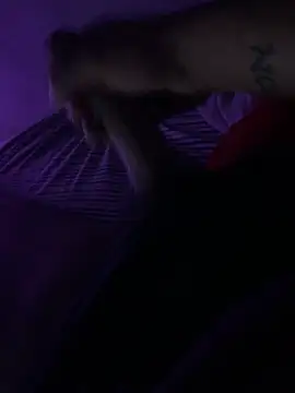 kioluy online show from April 2026 04:59:01 AM