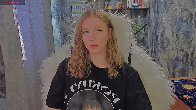 Snapshot of JuxxxsyBunx chatting on September 2025 11:15:01 AM JuxxxsyBunx online show from September 2025 11:15:01 AM