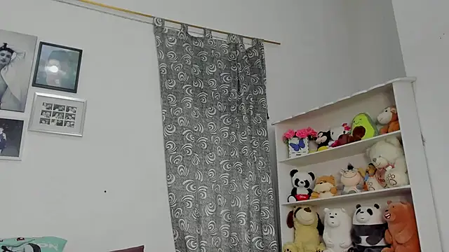 megan 100 online show from February 2026 04:33:01 PM