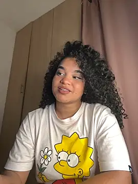Snapshot of Lucy_wilson5 chatting on February 2025 07:56:01 AM Lucy wilson5 online show from February 2025 07:56:01 AM
