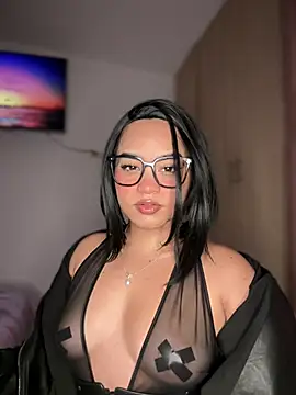 Snapshot of Lucy_wilson5 chatting on March 2025 04:07:02 AM Lucy wilson5 online show from March 2025 04:07:02 AM