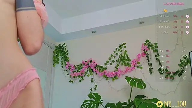 MyLou  online show from March 2025 03:16:02 PM