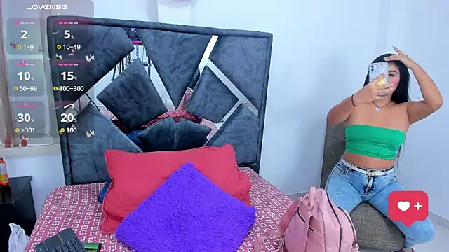 Snapshot of Dulce_amg chatting on November 2025 03:27:02 AM Dulce amg online show from November 2025 03:27:02 AM