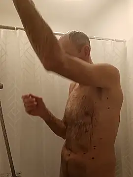 BesterJunge45 online show from December 2024 07:11:01 PM