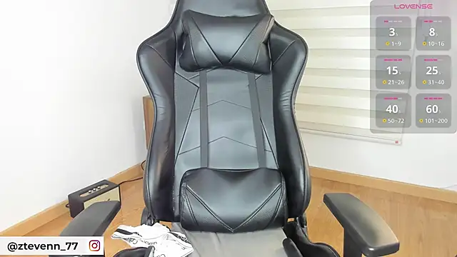 Stevenn 77 online show from February 2026 10:27:02 PM