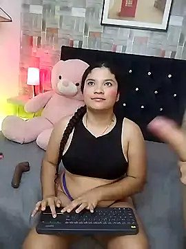 aaron antonella mds online show from February 2025 10:44:02 PM