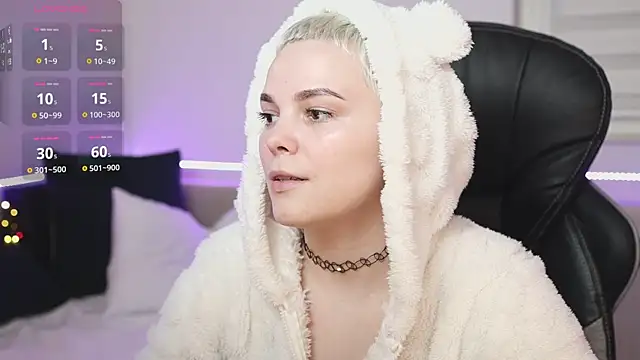 LikaBerry1 online show from February 2025 07:10:02 PM