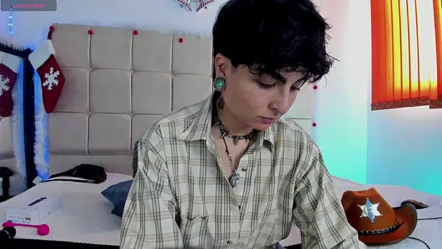 Snapshot of ZuryRamirez_ chatting on December 2024 07:32:01 PM ZuryRamirez online show from December 2024 07:32:01 PM