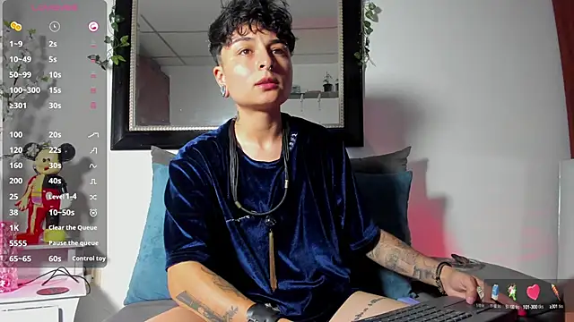 Snapshot of ZuryRamirez_ chatting on January 2025 02:52:01 AM ZuryRamirez online show from January 2025 02:52:01 AM